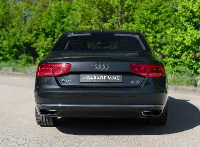 Audi AUDI A8L  W12